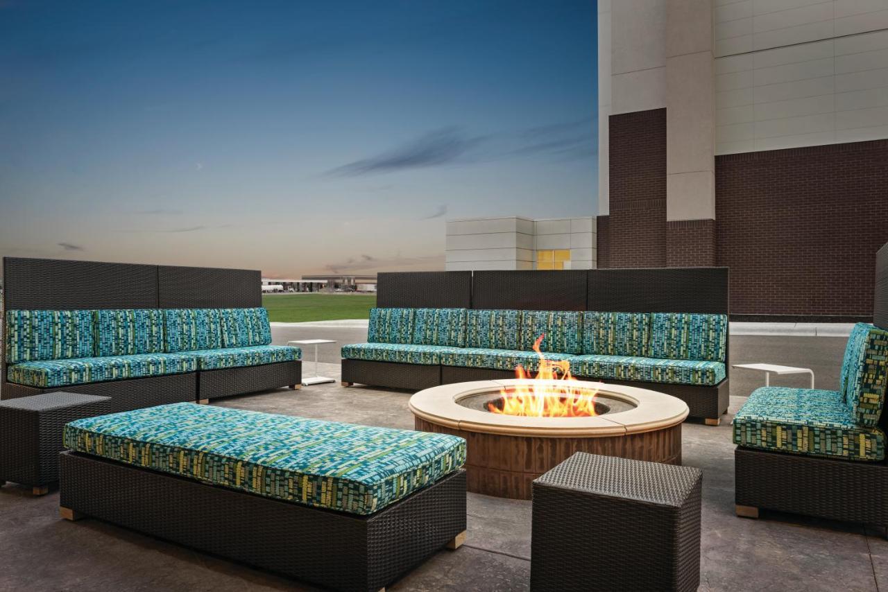 Home2 Suites By Hilton Brooklyn Park Minneapolis Buitenkant foto