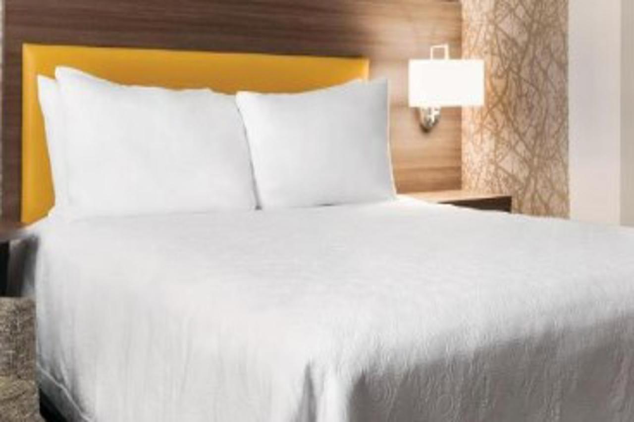 Home2 Suites By Hilton Brooklyn Park Minneapolis Buitenkant foto